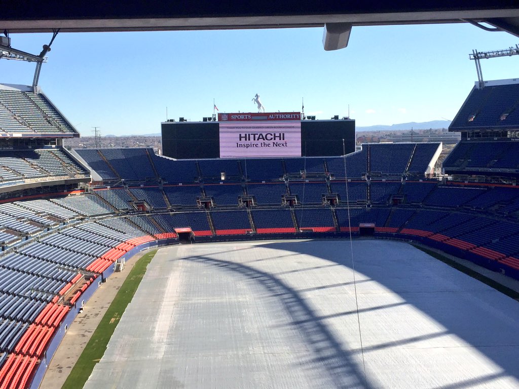 ColoTechAsn's tweet photo. It's a beautiful day for #CLevel2016! @HDSUnitedStates is our Celebrity Green Room Sponsor! https://t.co/Xz7q1T70tx