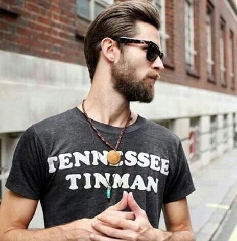 BarberiShop's tweet photo. Una barba perfecta debe tener el mantenimiento correcto. Higiene, corte regular, perfumarla si gustas. #Barberi https://t.co/zGyJpLLk6E