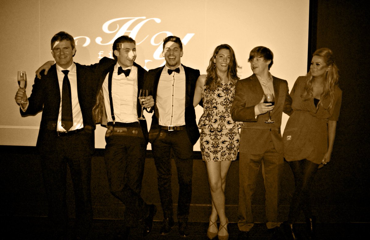stand_stillll's tweet photo. We are pleased to announce that the pictures from the Stand Still #premiere are now online @ https://t.co/1aIvqZyeKM https://t.co/a1WJJ7mEEN