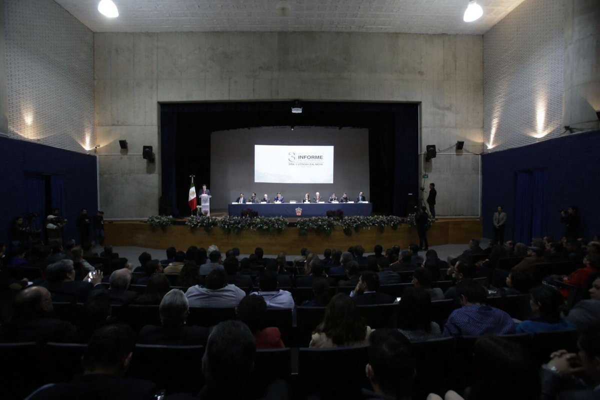 tonatiuhbp's tweet photo. En #3UdeGInforme @CUALTOS constatamos resultados de trabajo de univ. encabezados por Rectora, Leticia Leal. 1/6 https://t.co/xtaX5dr7YK