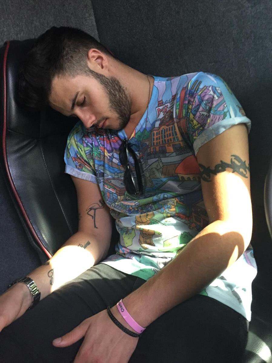 WWBBUPDATES's tweet image. #ThrowbackThursday I love this picture of @BarclayBeales 💚💛 I miss you so much Barclay hope your having fun