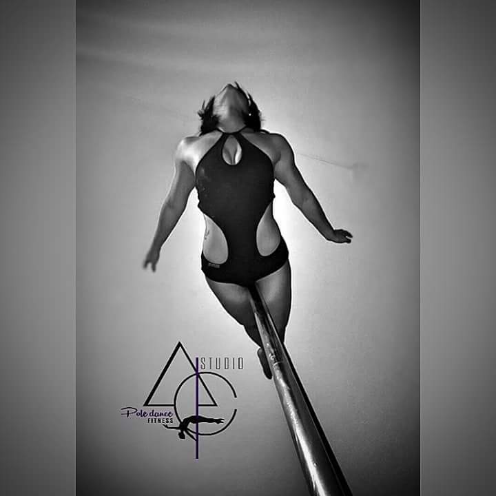 ACPoleDance's tweet photo. #poledance #dance #poledancer #dancer #polefitness #fitness #laguaira #venezuela #polelove #polevnzla #studioac https://t.co/w4TCVo0mJT