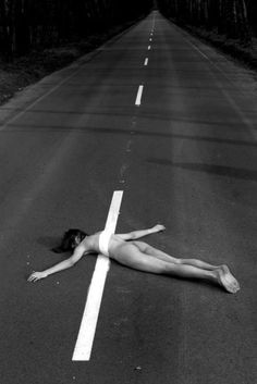 DebraAnnWriter's tweet photo. “Art, like morality, consists of drawing the line somewhere”
 G.K. Chesterton💋

#motivation
#IARTG #fantasy #erotica https://t.co/dXQ9ylOgLS