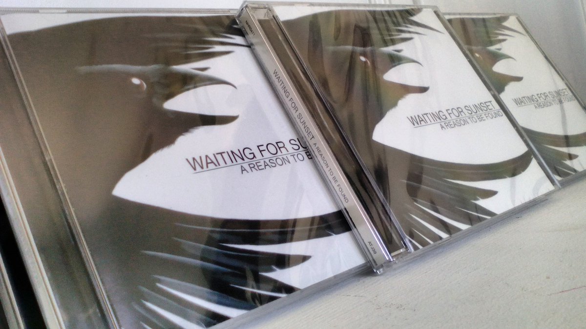A qui os dejo el disco de waiting for sunset al precio 5€