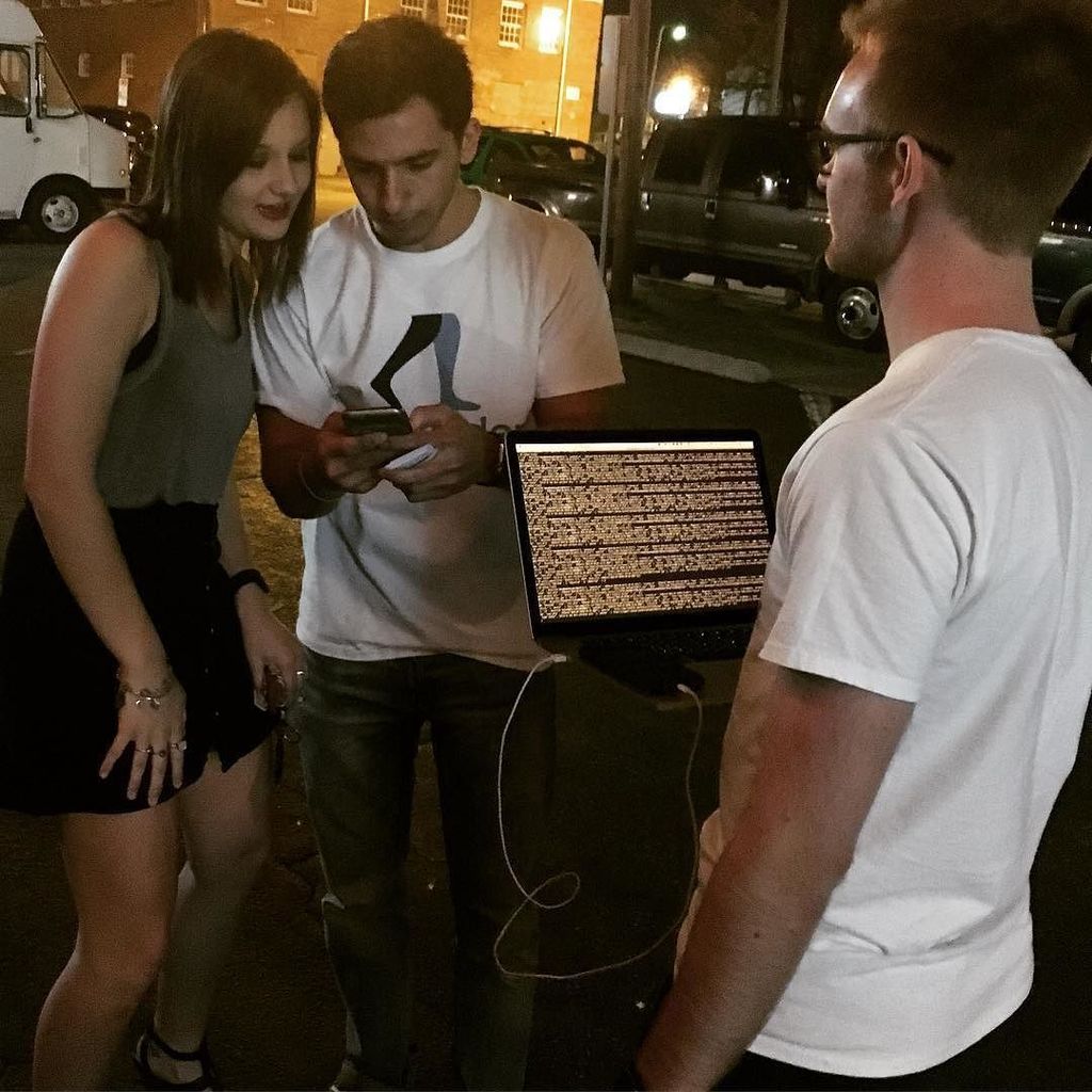 LineLeaderApp's tweet image. @laur_fein deserves to caption this. #publiclaunch ift.tt/1LfrwEG