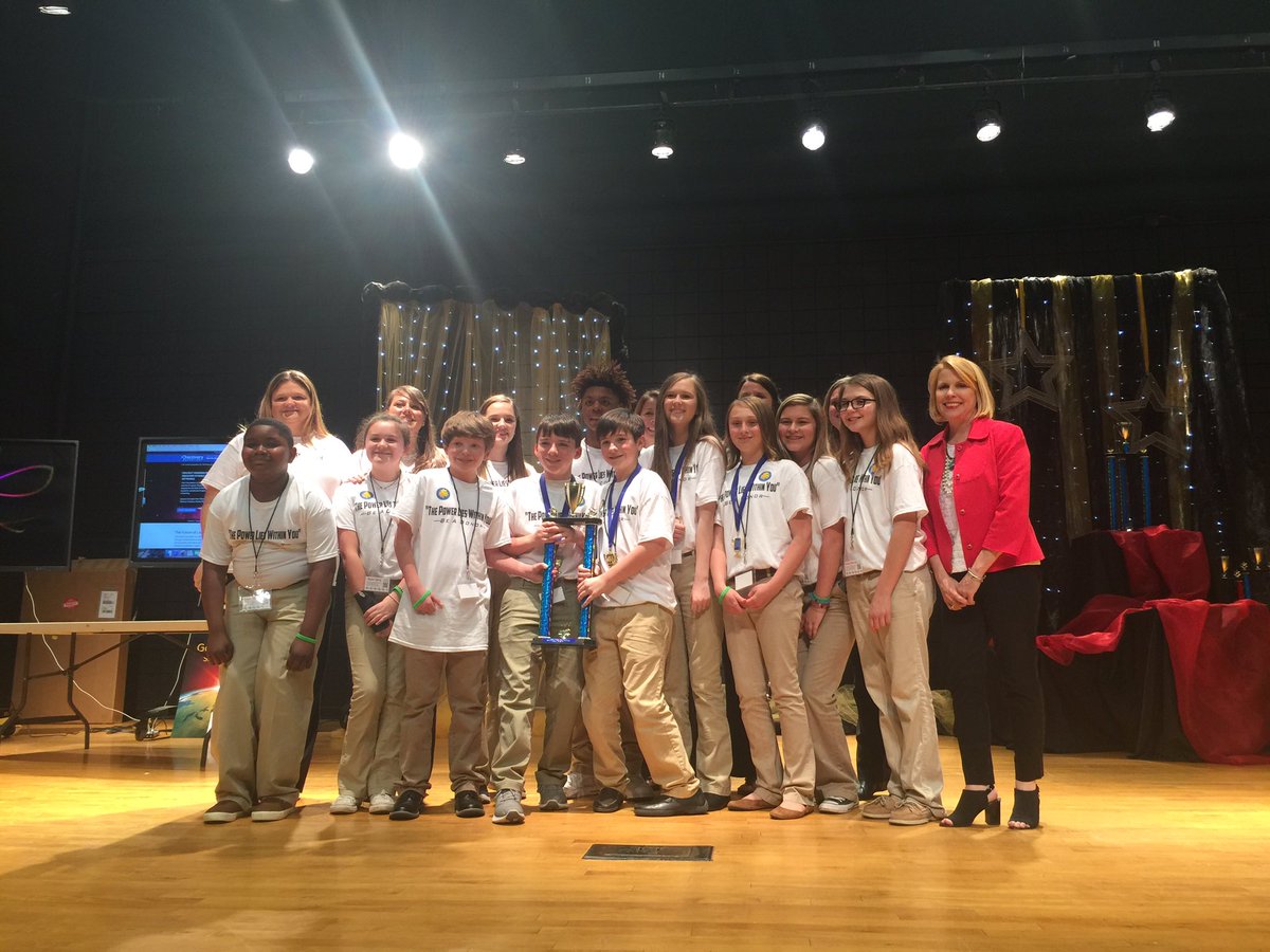 TCBOE's tweet photo. Congratulations to @mmsstrong for winning the 6-8 grade floor presentation with a three way tie!#GFTG2016 https://t.co/bGh3Qoepst