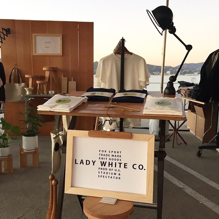 Pop_Up_Flea's tweet photo. #tbt: #ladywhiteco at #PUFCal. It's the perfect white tee for the exceptional weather we have today. #PUFFam https://t.co/bXx6hgWPRD