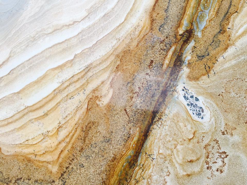 LinegarStone's tweet image. This Palomino is a one-of-a-kind granite, although interesting it does make a great countertop!