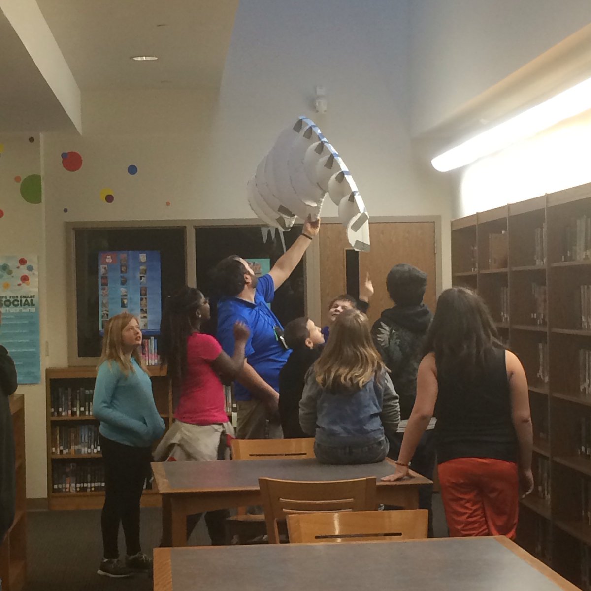 Jfall1982's tweet image. After school program at Smart. Building a dragon for the library #smart #steppingstones #art #flspride