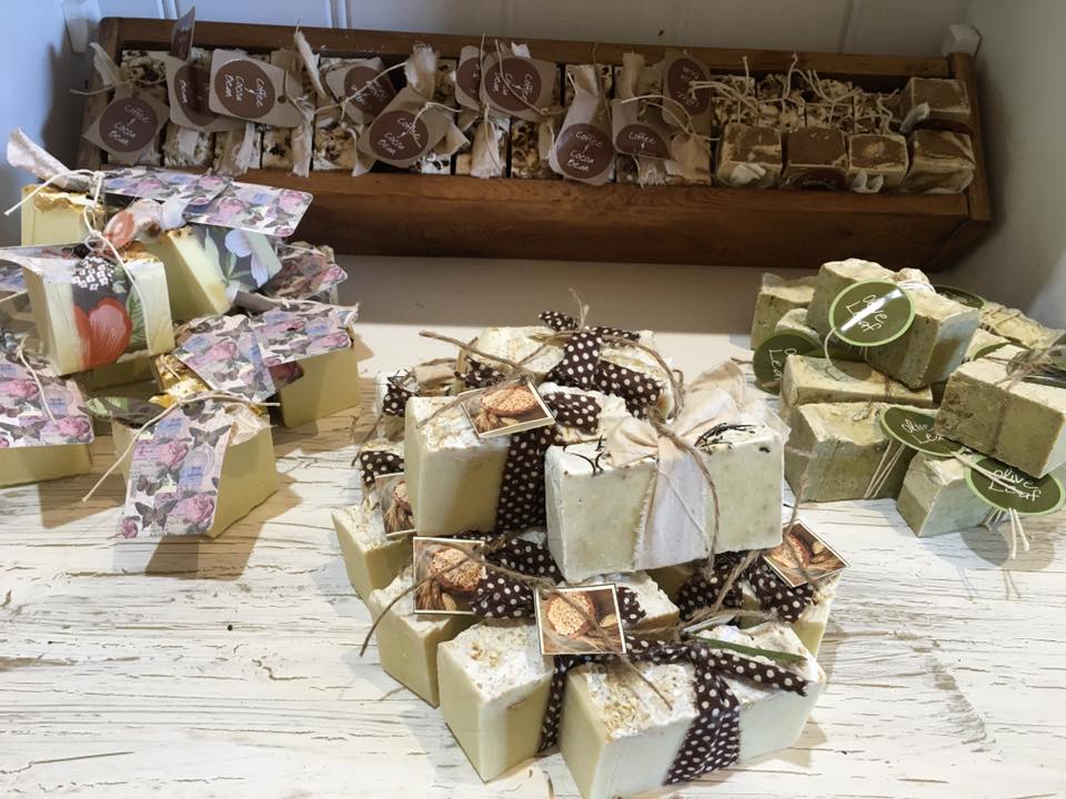 Gorgeous 100% Hand Crafted Olive Oil Soaps various scents
#richglenoliveoil #soap #farmgate