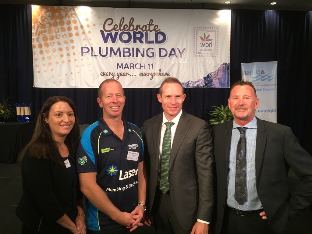 Steve_Richo's tweet photo. It's world Plumbers day with the #mpaq #worldplumbersday #cuddleaplumber #brisbaneconventioncentre @LaserGroupAUS https://t.co/uvzH8lsdTX