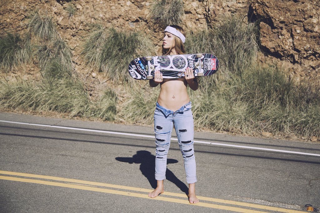 aCarlin94's tweet photo. @coco_ho and @LeticiaBufoni are both women of inspiration https://t.co/E1QBNwaHiW