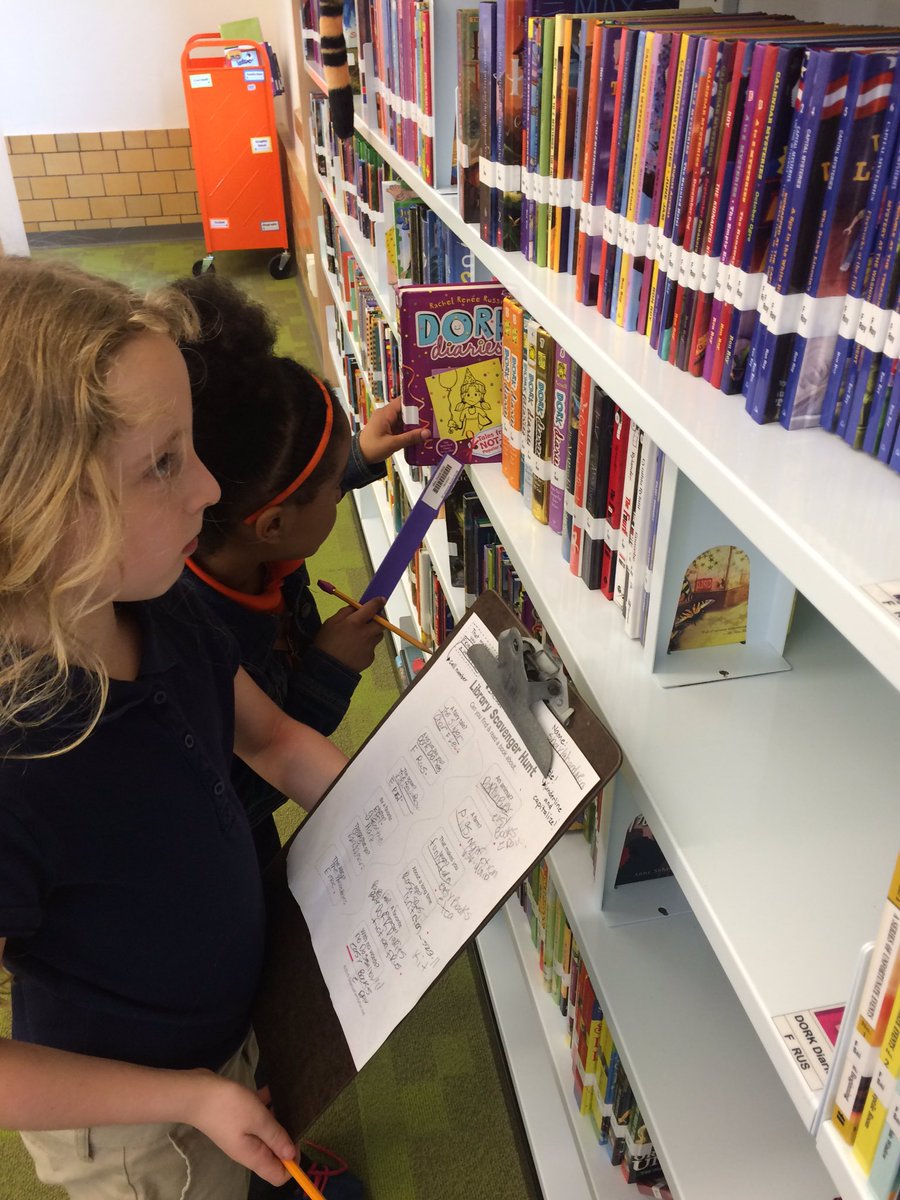LauraRHartley's tweet image. @ms_jamerson 2nd graders practice looking up books in our catalog and finding them on the shelves. #wblibrary