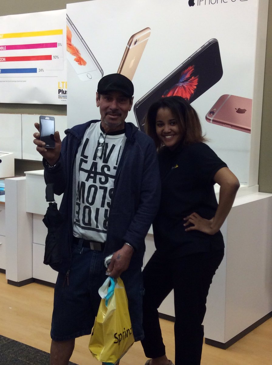 SprintWorcester's tweet image. Farewell T-Mobile and welcome to the sprint family!  We are happy to have you. @sprintbynexgen @sprintNEarea