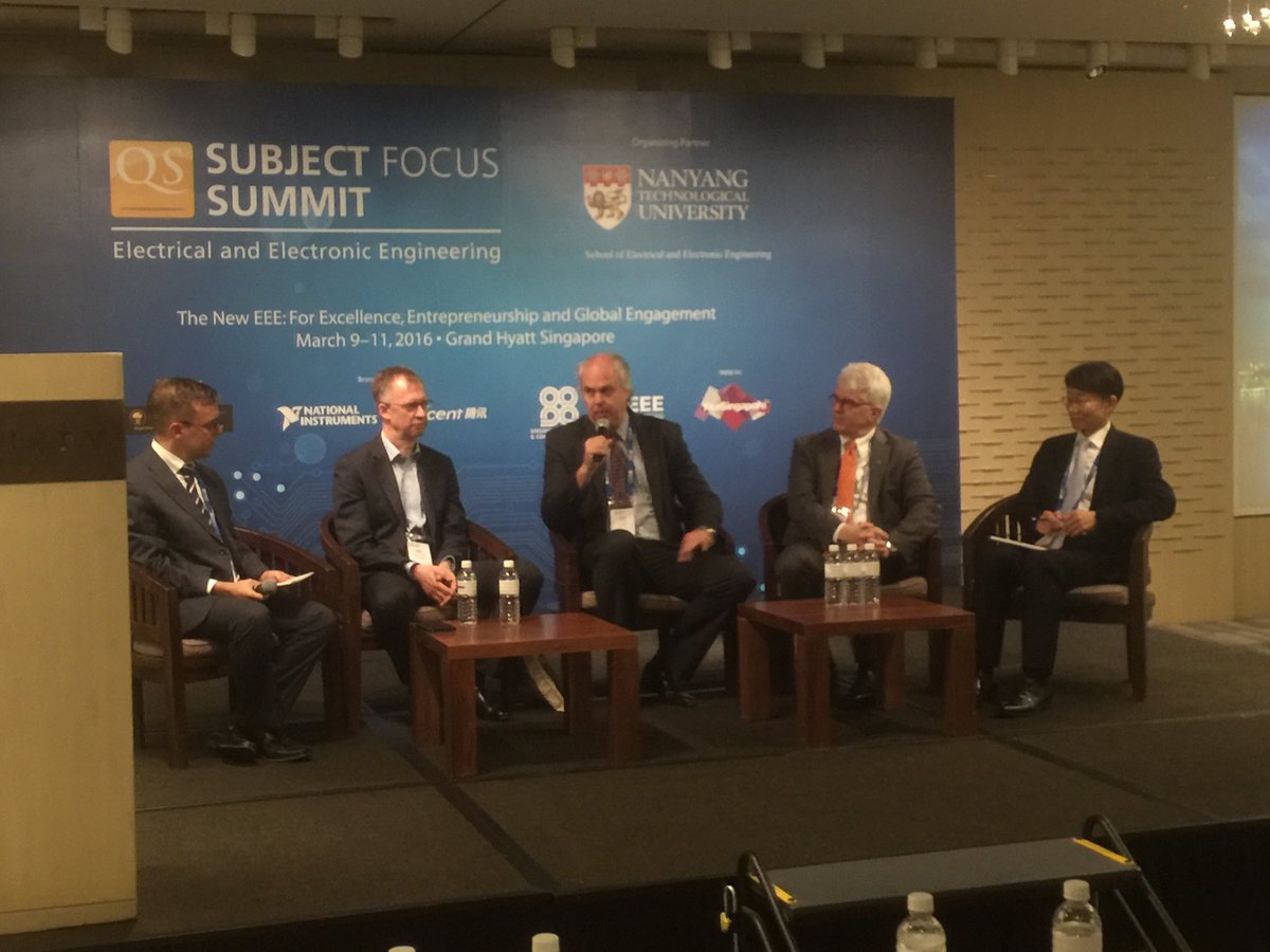 QSCorporate's tweet image. 2nd panel discussion at #QSSubjectFocus #ElectricalandElectronicEngineering