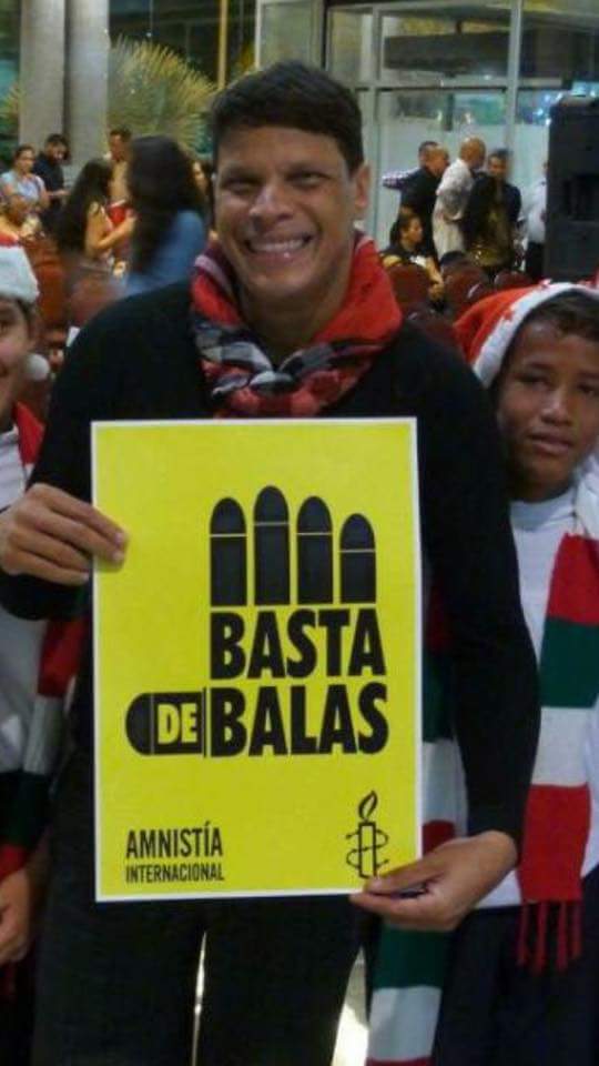 GabyAnaisM's tweet photo. No quiero callar, me duele tantos Venezolanos muriendo por las balas @BastadeBalas @AmnistiaEEUU #LarrySalinas https://t.co/3LYSu8q3tm