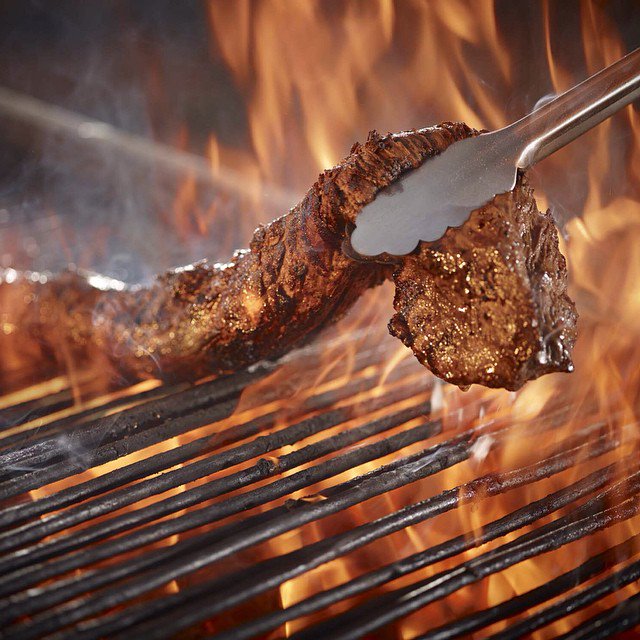 Chefyasser_UAE's tweet photo. Who doesn't love a good #BBQ?! Call Chef Yasser for your #Easter celebration! #everydayanewtaste https://t.co/lhUEFtCJrV