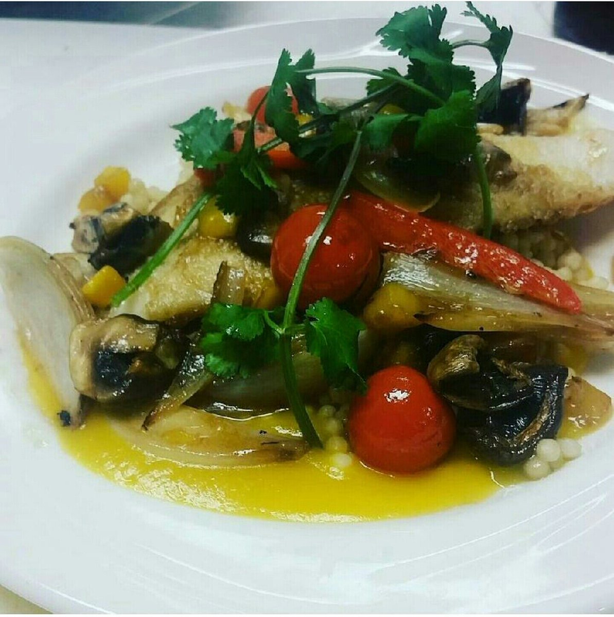 conceptcuisiner's tweet photo. Swai Fillet w/ Couscous &amp; Mango ... #swaifillet #cheflife https://t.co/tjDure4aBh