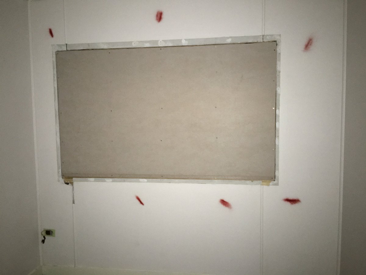 kliplet's tweet photo. I have much work to do. #sameangle #asbestosremoval #KlipletsBigReno https://t.co/BX2yWuag3p