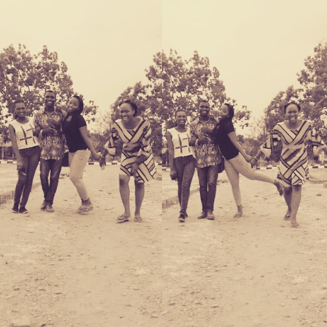 lexinoni's tweet photo. Ma fwends ryt nw https://t.co/NEku5mJrA1
