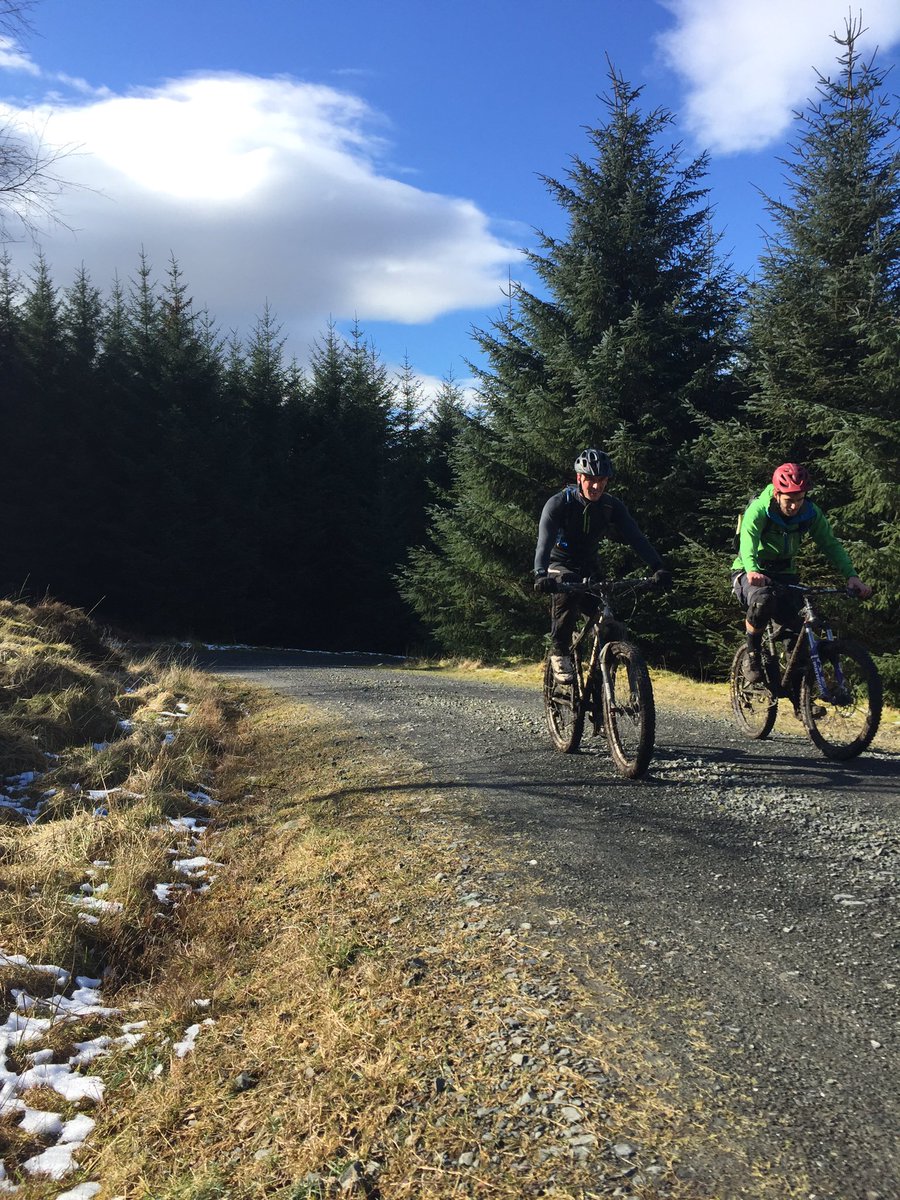 WeRide_MTB's tweet photo. Anyone got that Friday feeling? #MTB #weride2016 #mountainbiking #friday https://t.co/55q02Bs6HH #guiding #holidays https://t.co/0V8Yotx9dT