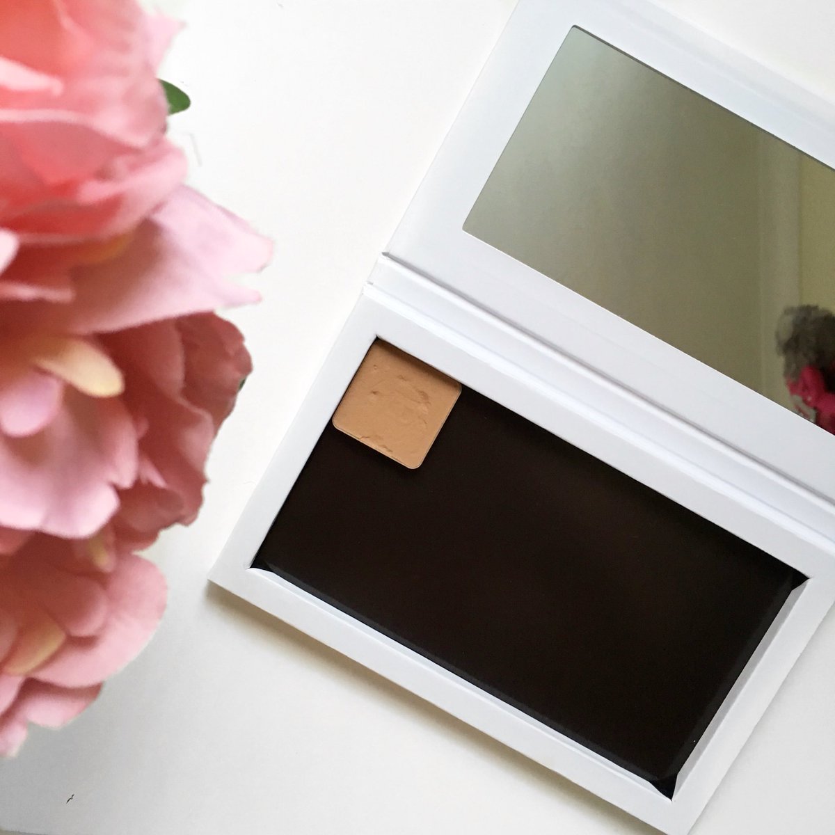cantillionhome's tweet photo. RT and follow to win a personalised @CrowdColour medium palette! Ends 19/03 #FreebieFriday #giveaway 💕✨ https://t.co/WQcTKXJBh0