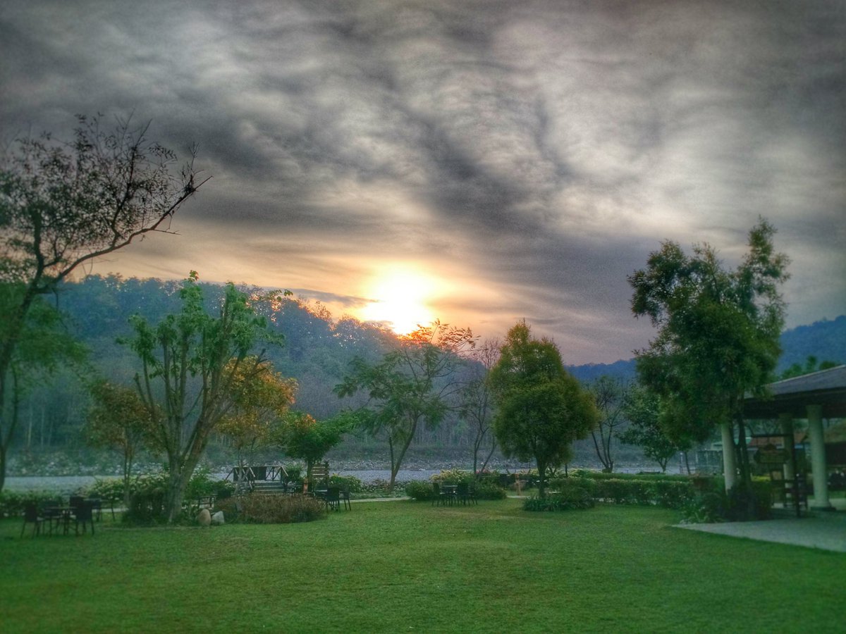 abeeagee's tweet photo. A good view to wake up to #IndianBEE #hdr #corbett https://t.co/Rt0tFwrjzN