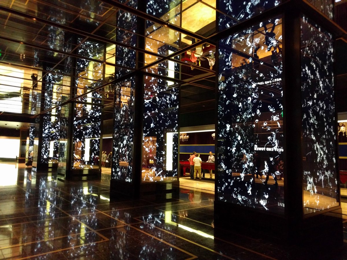 PierNoovle's tweet photo. C-nario installation at Cosmopolitan Las Vegas #noovle4change https://t.co/FiK2h7xyqz