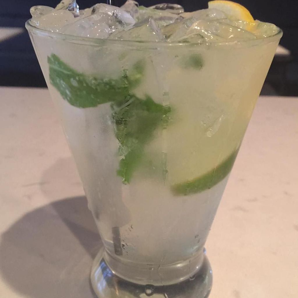 PearlLoungeATL's tweet photo. 2NITE!! LADIES NIGHT!! Your Mojito is waiting for you at Pearl Lounge! #networkatl #networ… https://t.co/FpetXw3IDf https://t.co/kHVXgMqV6F
