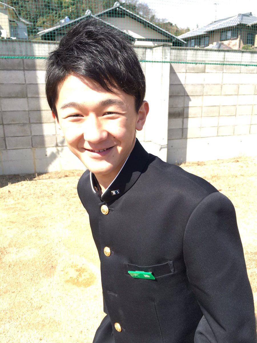 1976__0's tweet photo. 卒業したよー https://t.co/woqUesL7mK
