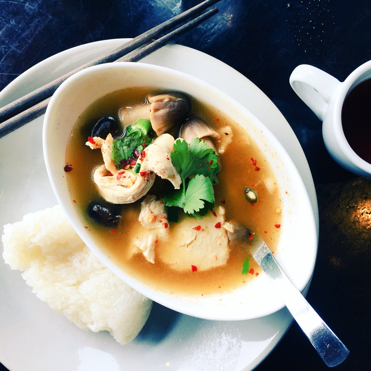 Jason_Staats's tweet photo. Lunch at #NoiThai #inBend today. Savory flavors with well balanced sweet and spicy #TheEatGuide @EatGuideCenOR https://t.co/E3ekeHUwv1