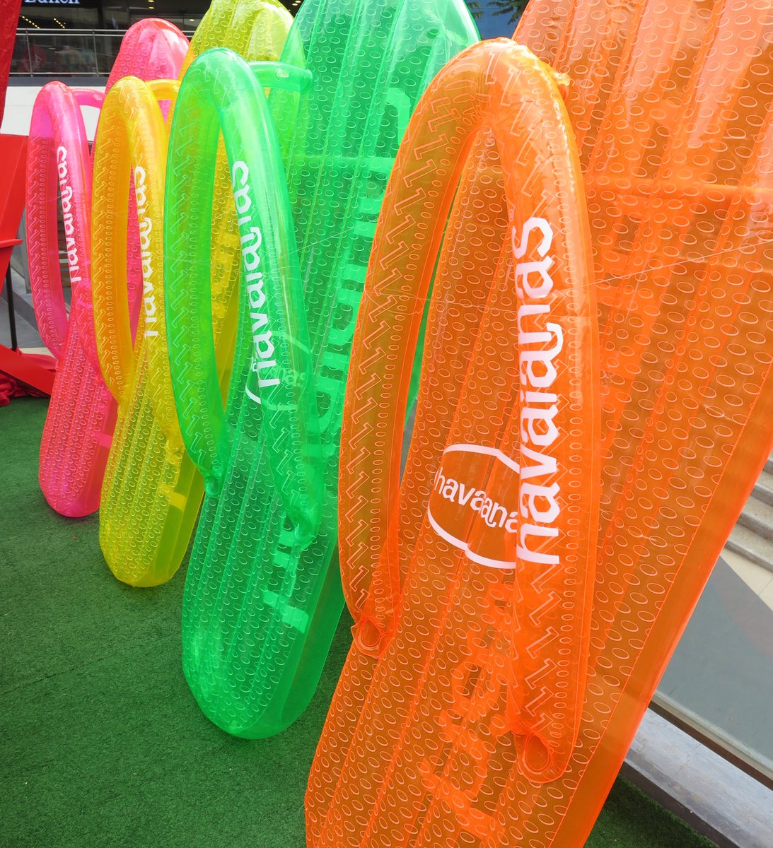 havaianas up town center