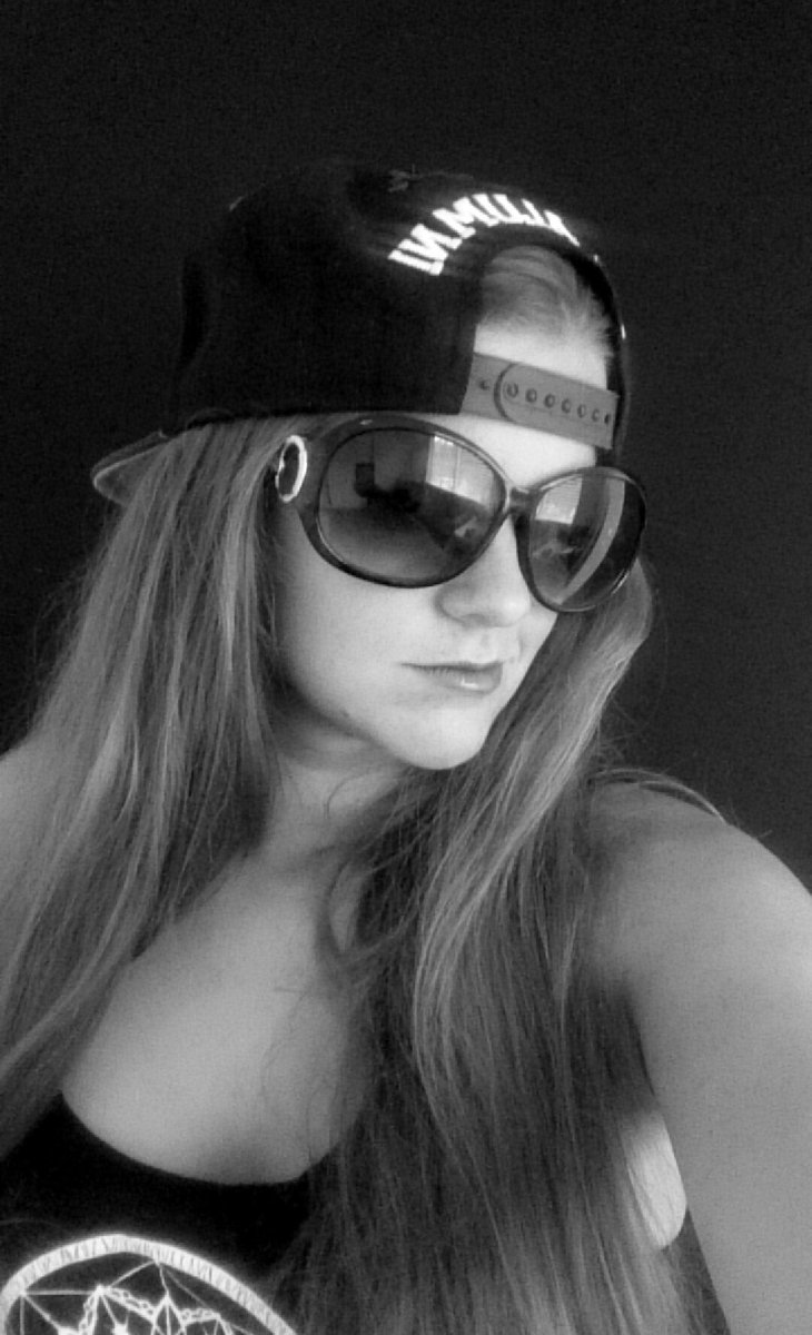 sharpystephlove's tweet photo. #modeling https://t.co/wpTwXRKWoK