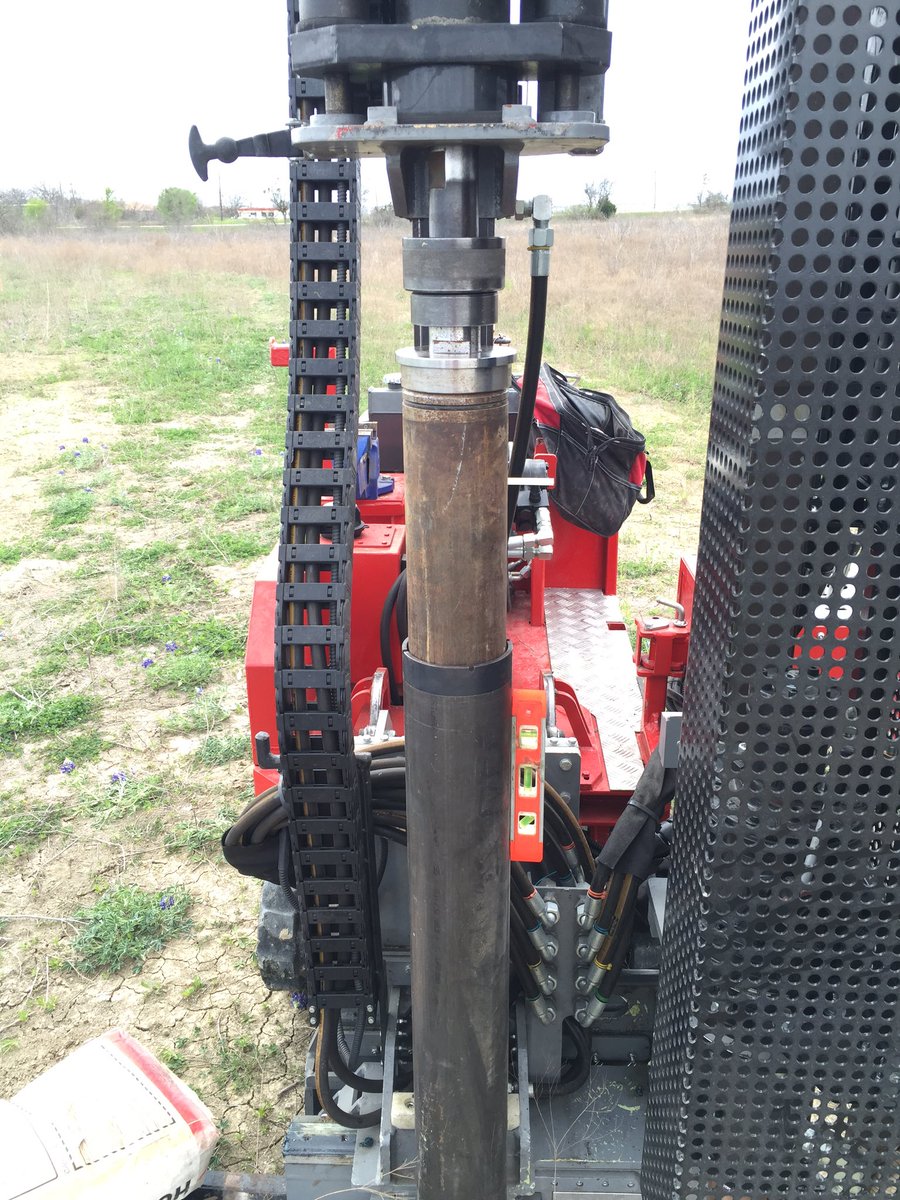 greentrackdrill's tweet photo. Installing the first piece of casing for out in Manor, TX. https://t.co/fQYjxXA5U7