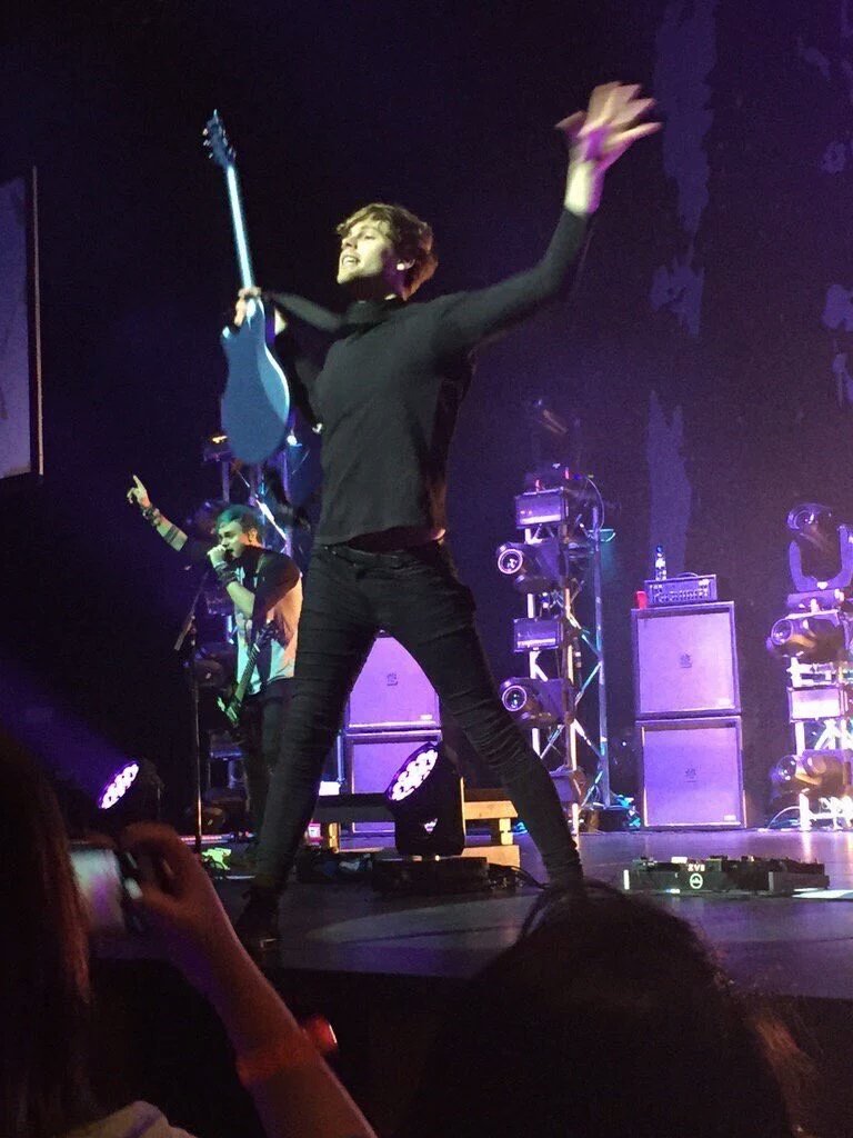 mickthicc's tweet image. i have this ray of sunshine who needs u