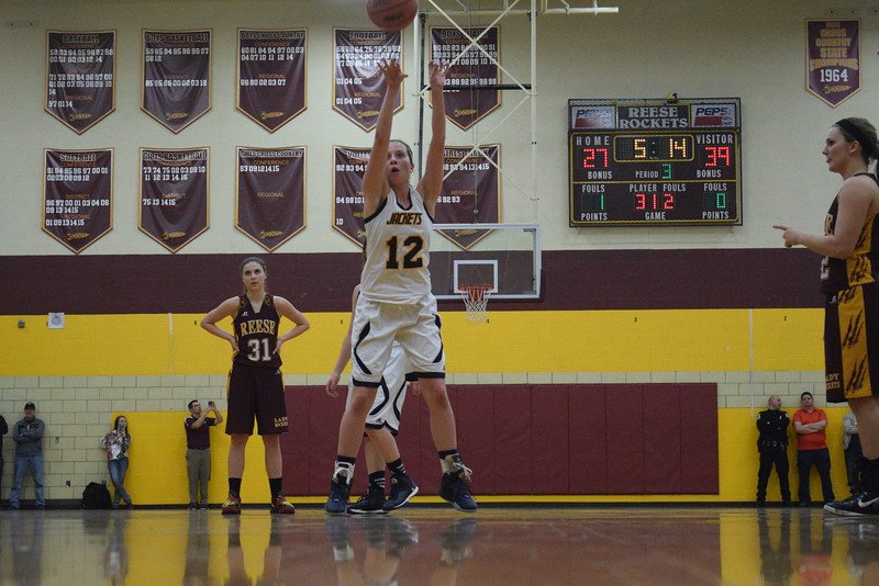 MIPrepZoneMS's tweet photo. .@IthacaPride advanced to the Class C quarterfinal round via a win at Reese.Gamer &amp; gallery. https://t.co/FWxbddegmA https://t.co/SNMui0HR3S