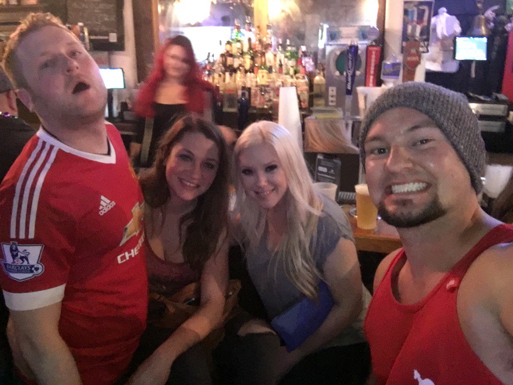 the_h0wey's tweet image. Having fun on Bourbon street with @LakeTrashful . Can't wait to see @311 tomorrow #excitableones