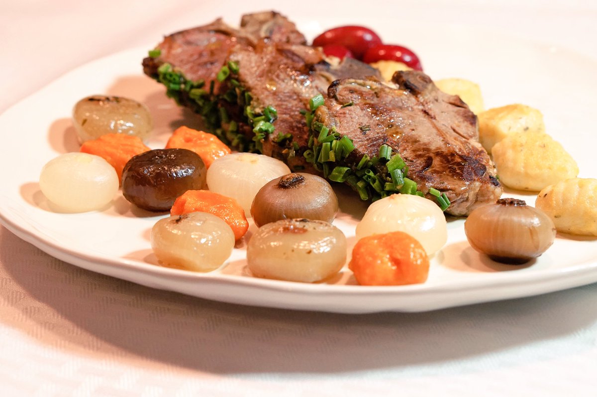 WestingR's tweet photo. Lamb, chives, gnocchi & onions. π΄π·@GastropostVAN #gastropost #atimetocry #foodie #foodphoto #columbusmeat #yvrfoodie https://t.co/Hwd8g4VPWQ