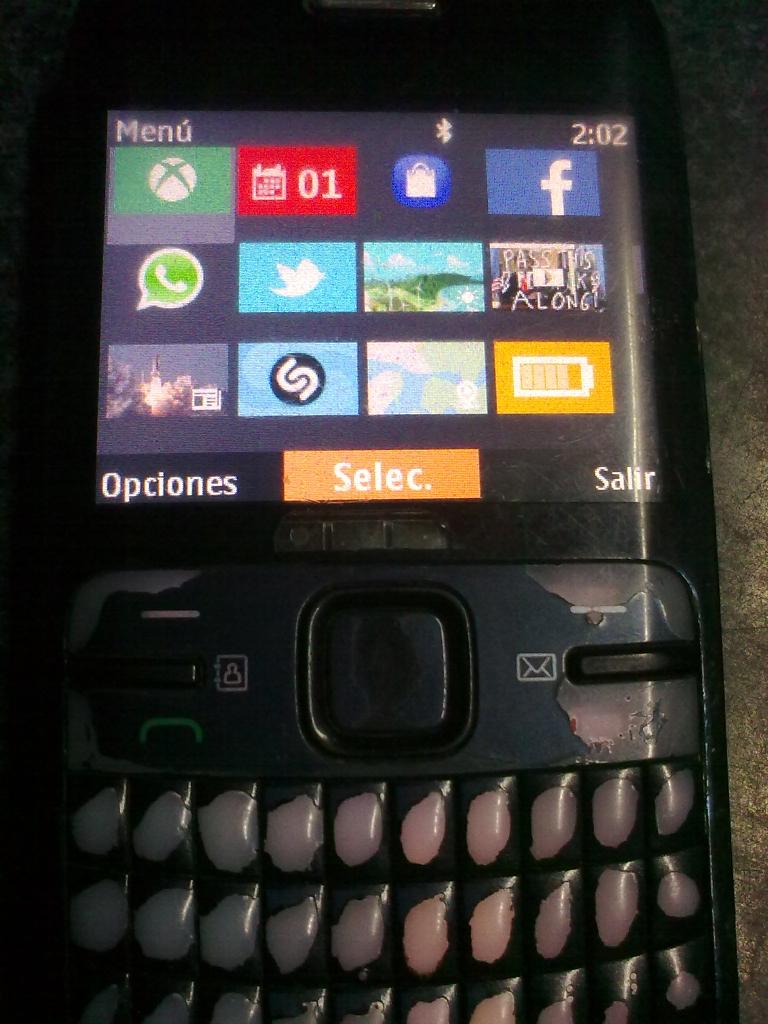Logcito's tweet photo. Te maté y te reviví. Lo actualicé a #Living10 #Nokia #c3 #flashing #Downgrade #simbyan aw yeah! :P https://t.co/mlLcdKZzaW