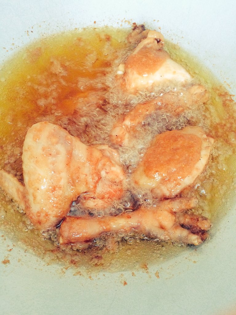 ultranatasja's tweet photo. #howtoWife https://t.co/1IagtJbrBc