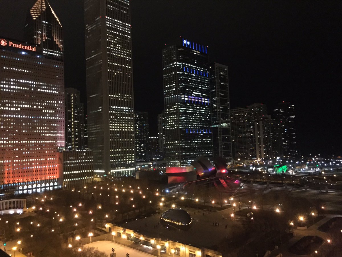 DrsimranM's tweet image. Burnin&apos; up thyme cocktails @Cindys #hpmparty #hpm16 #PCC2016