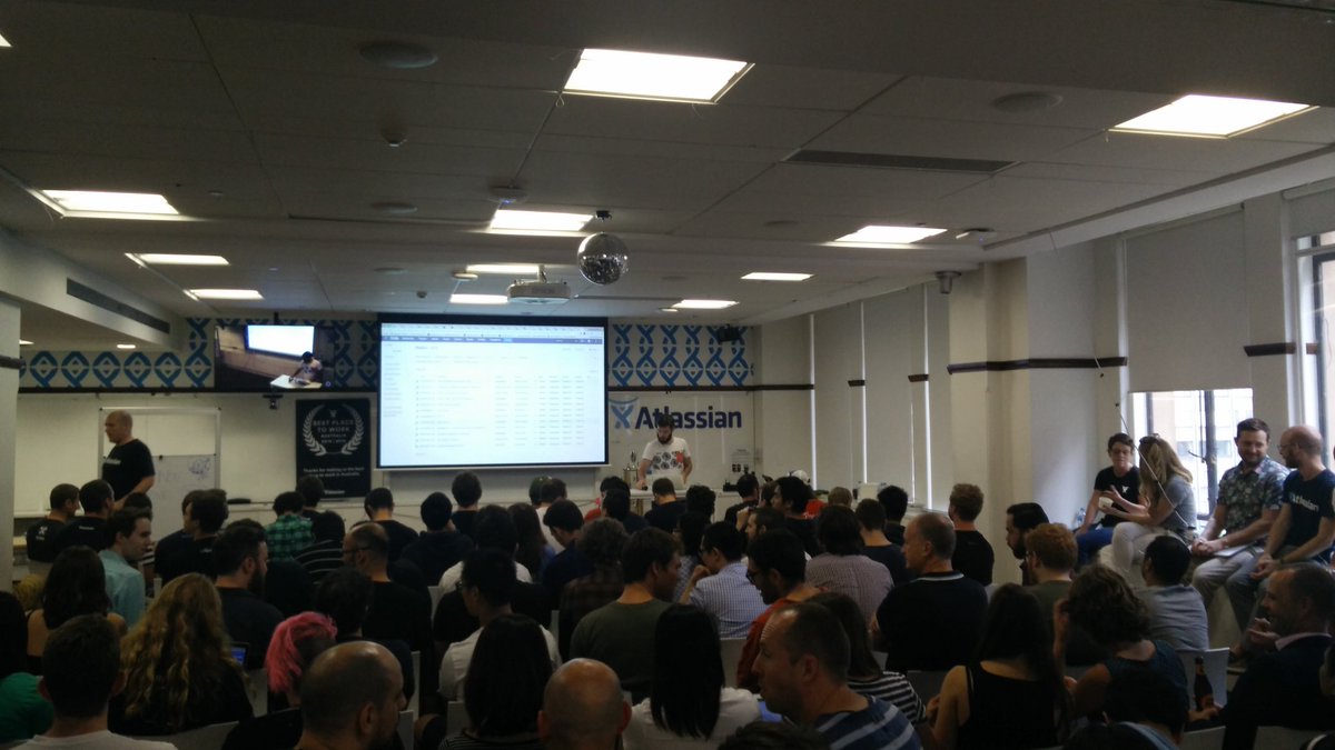 ZeevG's tweet photo. #shipit34 finals https://t.co/CD8ihqWIzZ