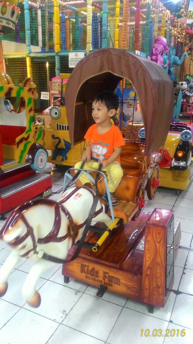 Kelvin di Kidsfun Indogrosir