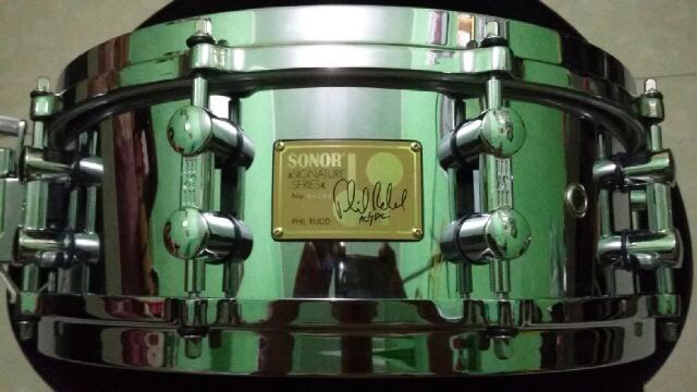 Andigustian1's tweet photo. Wts sonor signature phill rude 14x5,5 free gigbag drcase cod ciledug info 085776663539 / 5D07BA6B @DrumBagus https://t.co/7DHJIz973y