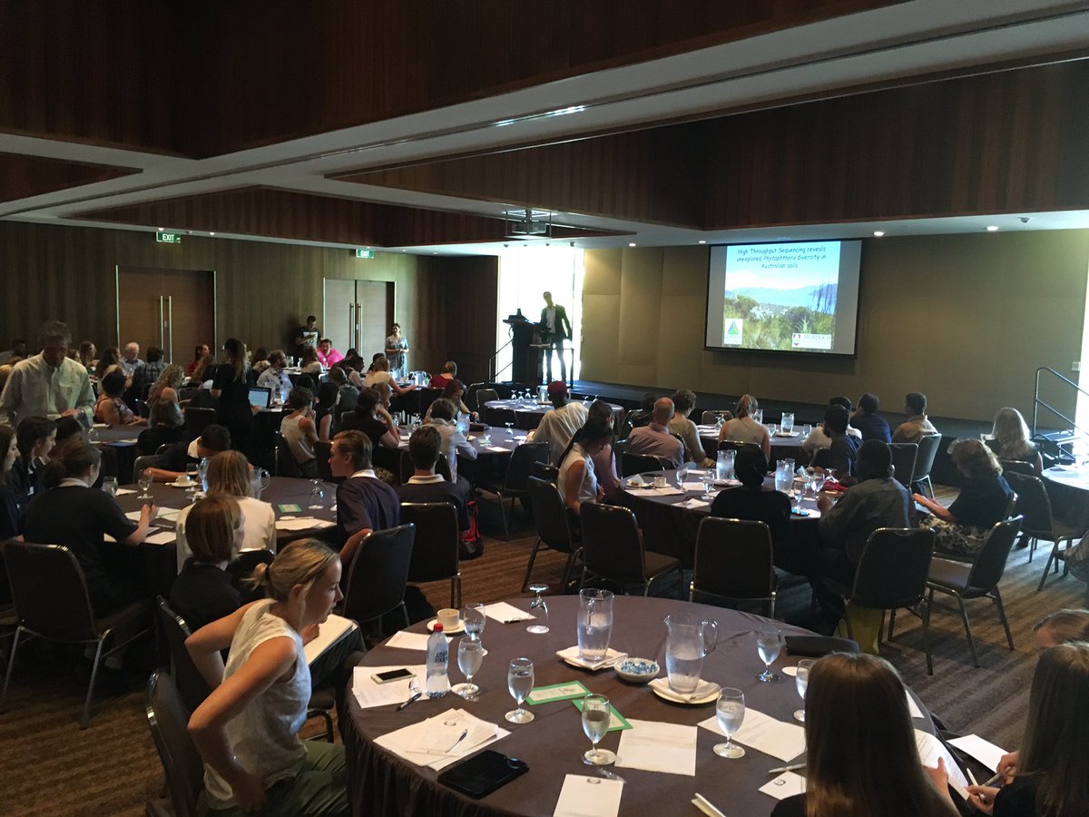 ScienceUWA's tweet photo. We're collaborating at the Microbiome Symposium to help solve problems in health, agriculture and more. #uwascience https://t.co/rNwBzE9X8U