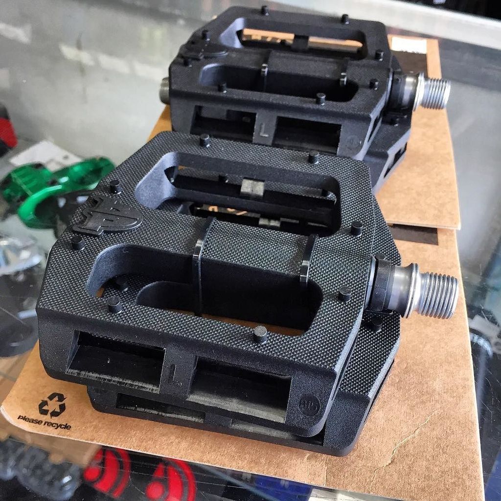 thesecretbmx's tweet image. In store and online at THESECRETBMX.COM. @premiumbmx_ Slim PC pedals. $32.99/pair. #BMX #pedals #bmxpedals …