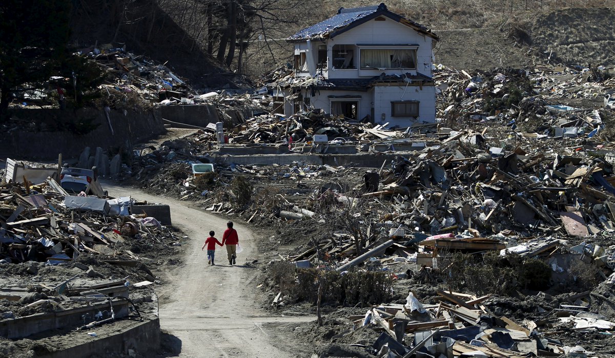 japantimes's tweet photo. Five years ago at 2:46 p.m., the 3/11 earthquake struck. We pay our respects to the thousands who perished. #東日本大震災 https://t.co/I2Cov3pnbq