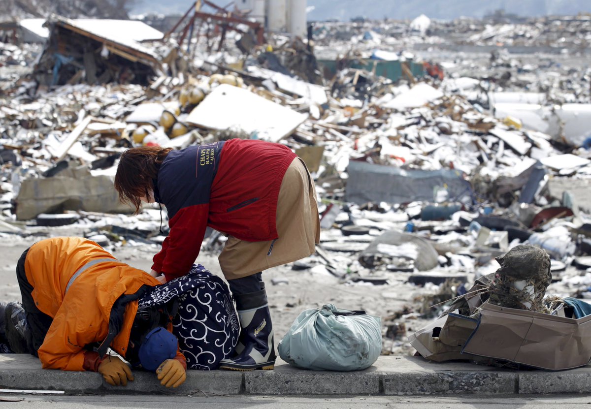 japantimes's tweet photo. Five years ago at 2:46 p.m., the 3/11 earthquake struck. We pay our respects to the thousands who perished. #東日本大震災 https://t.co/I2Cov3pnbq