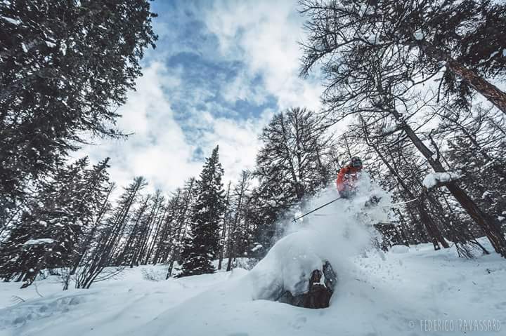 PaoloPernigotti's tweet photo. Valle d'Aosta powder trip
Photo: FedericoRavassard 
Rider: paolo pernigotti 
#expandyourplayground #movefreely #xalp https://t.co/1HAwN5IrWE