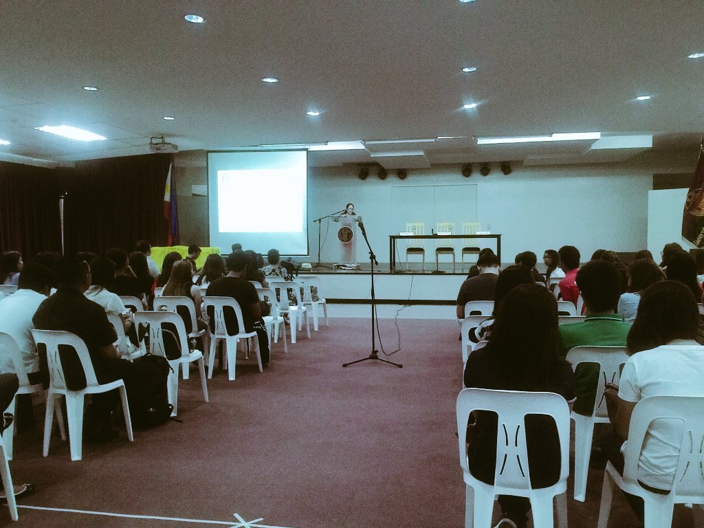 upcebutugani's tweet photo. #BaSTaUPC
NOW: Lecture on "Regionalism in the Asia-Pacific" by Mahdi Darius Nazemroaya https://t.co/v30ZWAHOP9